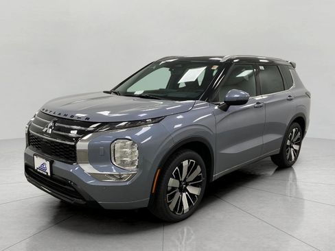 New 2025 Mitsubishi Outlander SEL image 9