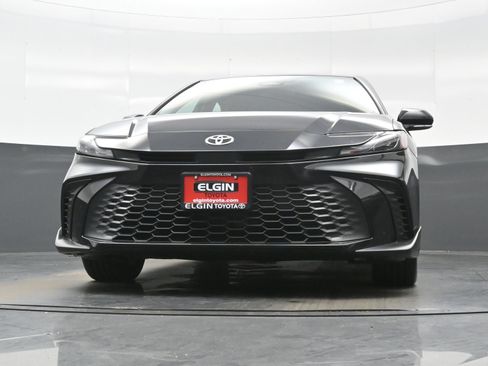 Used 2025 Toyota Camry SE FWD image 27