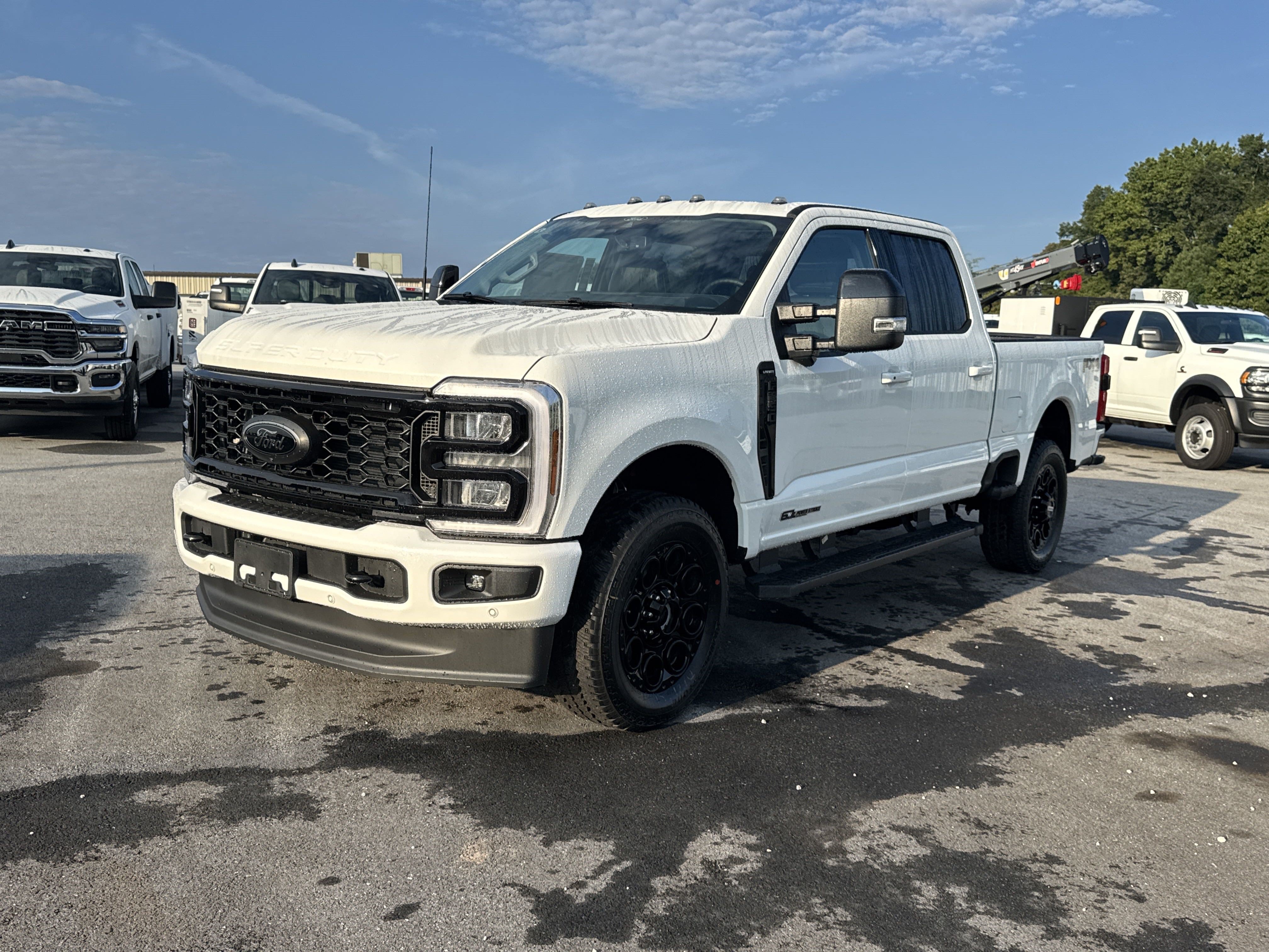 New 2025 Ford F250 Lariat w/ Lariat Ultimate Package AWD/4WD image 2