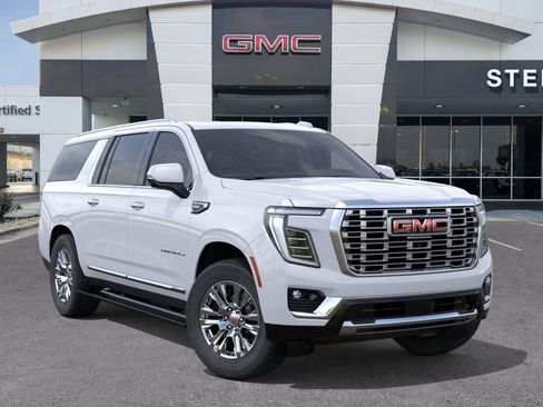 New 2026 GMC Yukon XL Denali w/ Sun & Power Step Package image 7