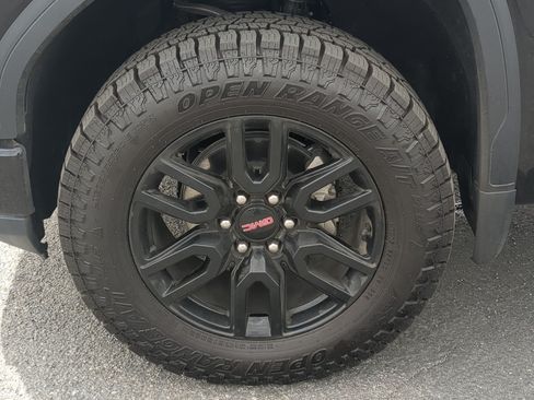 Used 2024 GMC Sierra 1500 Elevation w/ Preferred Package AWD/4WD image 14