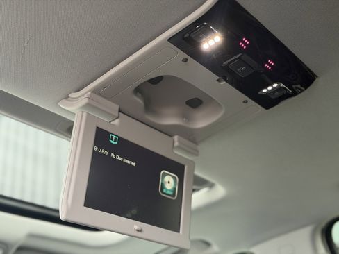 Used 2019 GMC Yukon Denali w/ Denali Ultimate Package image 26