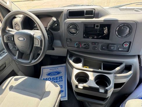 Used 2027 Ford E-450 and Econoline 450 Super Duty w/ Driver's Safety Package RWD image 8