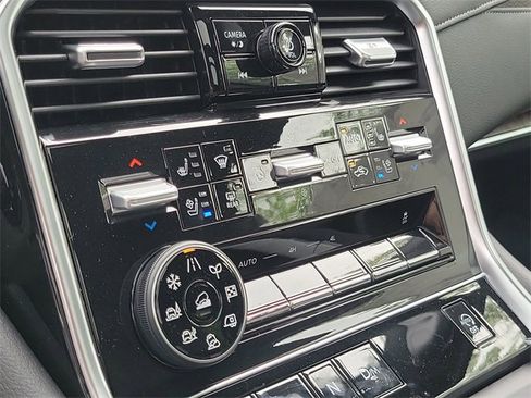 New 2025 Nissan Armada Platinum w/ Convenience Package image 16