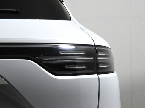 Used 2022 Porsche Cayenne GTS image 13