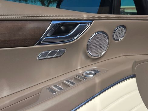 Used 2023 Genesis GV80 2.5T w/ Advanced Package image 12