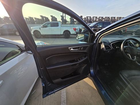 Used 2018 Ford Edge SEL w/ Equipment Group 201A image 6