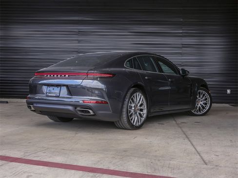 New 2026 Porsche Panamera image 7