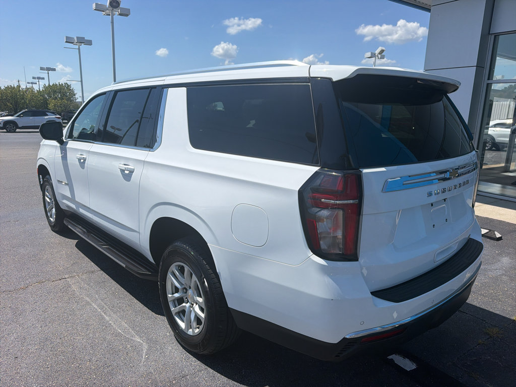 Used 2024 Chevrolet Suburban LT AWD/4WD image 6