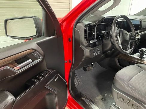 Used 2023 Chevrolet Silverado 1500 RST image 10