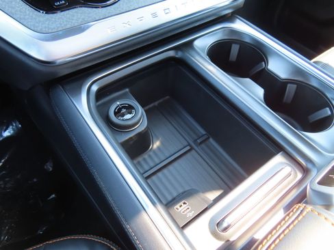 New 2026 Ford Expedition Tremor AWD/4WD image 17