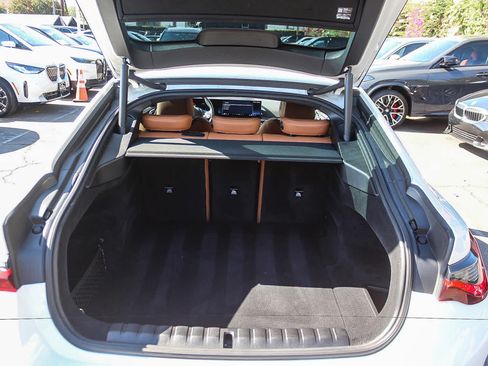 Used 2024 BMW i4 eDrive40 w/ Convenience Package RWD image 27