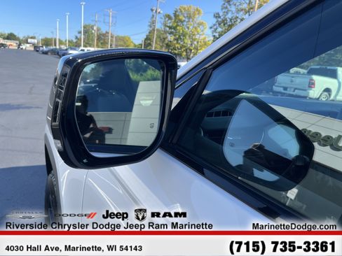 New 2025 Jeep Grand Cherokee Altitude image 6