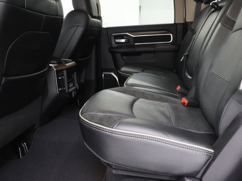 Used 2022 RAM 2500 Laramie AWD/4WD image 36