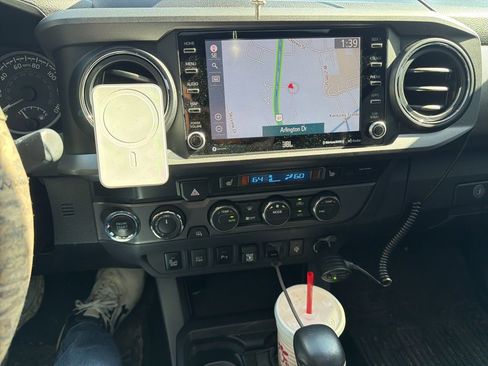 Used 2020 Toyota Tacoma TRD Sport w/ TRD Premium Sport Package image 12