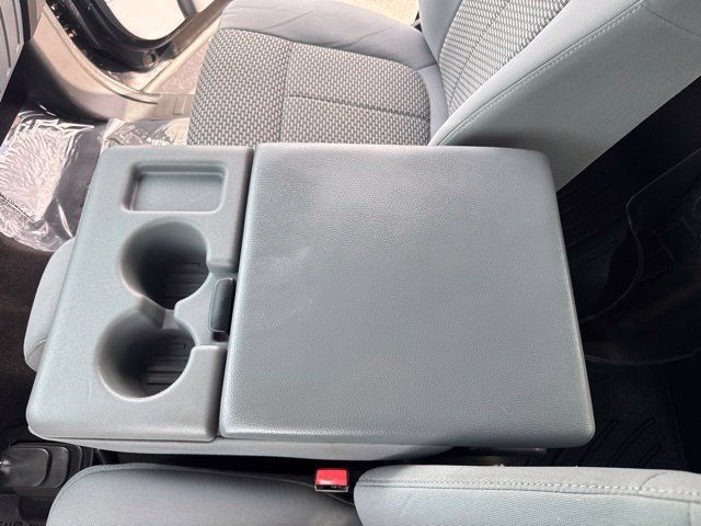Used 2016 Ford F250 XLT w/ Snow Plow Prep Package AWD/4WD image 28