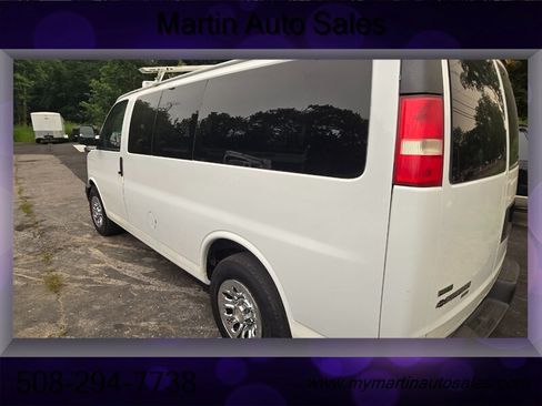 Used 2010 Chevrolet Express 1500 AWD w/ Power Package image 6