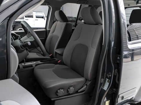 Used 2012 Nissan Xterra S w/ Value Package image 29