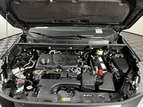 Certified 2024 Toyota RAV4 XLE FWD image 9