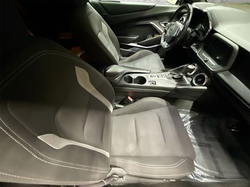 Used 2017 Chevrolet Camaro LT image 25