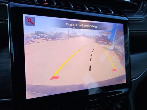 Used 2025 Jeep Grand Cherokee L Limited w/ Black Appearance Package image 15