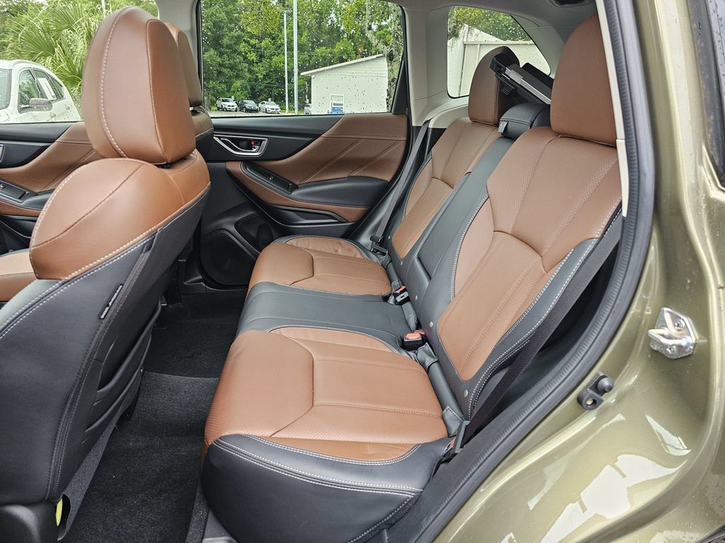 Used 2023 Subaru Forester Touring AWD/4WD image 16