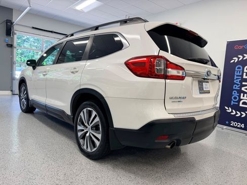 Used 2019 Subaru Ascent Premium AWD/4WD image 5