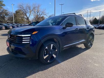 New 2026 Nissan Kicks SR w/ Cold Weather Package
