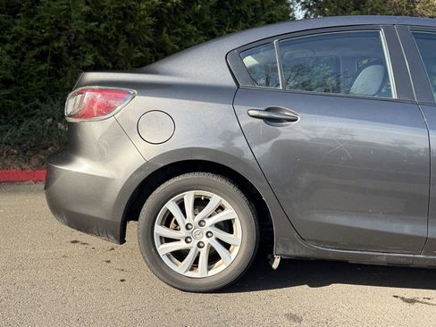 Used 2012 MAZDA MAZDA3 i Touring image 11