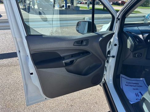 Used 2020 Ford Transit Connect XL image 9