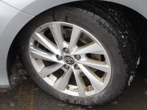 Used 2023 Toyota Camry LE image 17