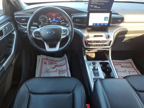 Certified 2023 Ford Explorer XLT w/ Equipment Group 202A image 9