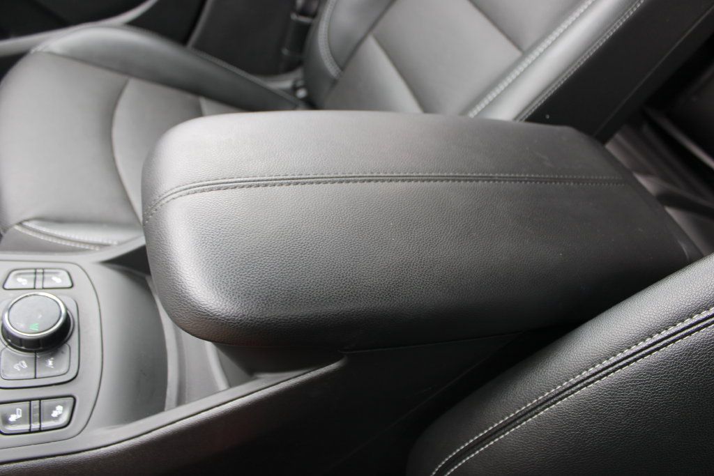Used 2023 GMC Terrain SLT FWD image 46