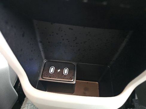 Used 2025 Hyundai Kona SEL FWD image 27