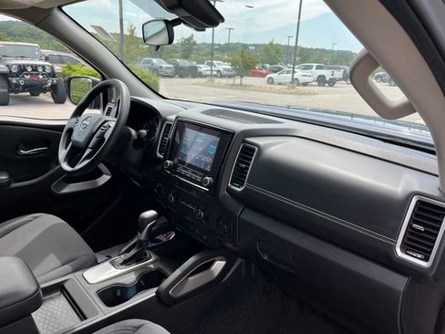 Used 2023 Nissan Frontier SV AWD/4WD image 29