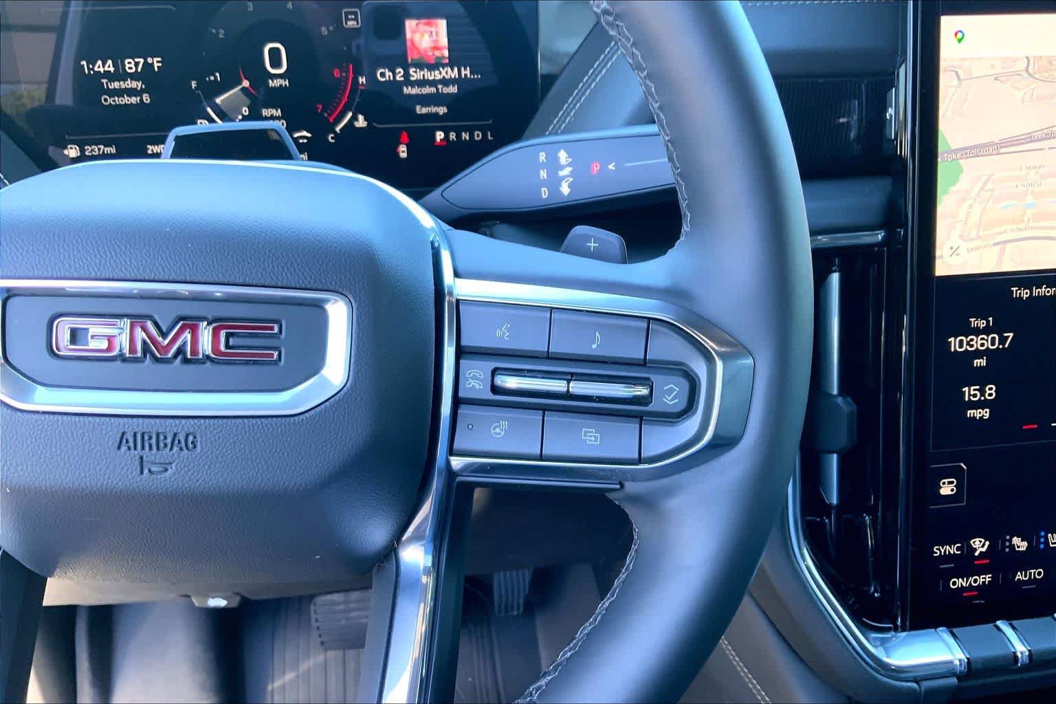 Used 2026 GMC Yukon Elevation w/ Elevation Premium Package AWD/4WD image 23