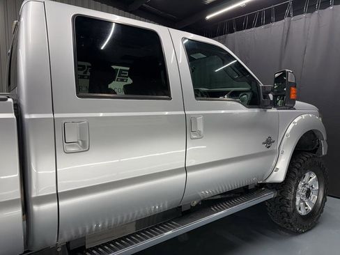 Used 2015 Ford F250 Lariat w/ Lariat Ultimate Package AWD/4WD image 12