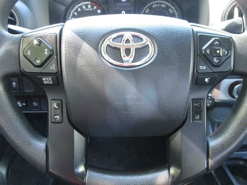 Used 2020 Toyota Tacoma SR image 21