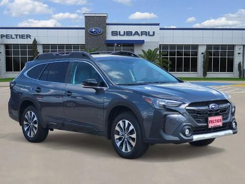 Used 2025 Subaru Outback Limited AWD/4WD image 2