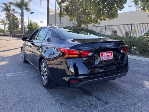 New 2026 Nissan Altima 2.5 SV AWD/4WD image 5