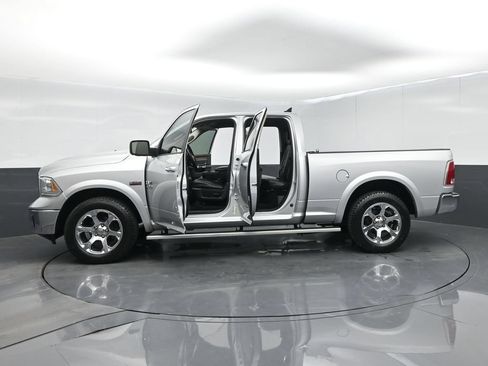 Used 2018 RAM 1500 Laramie RWD image 63
