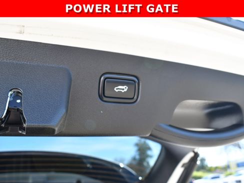 Used 2024 Kia Sportage SX image 8