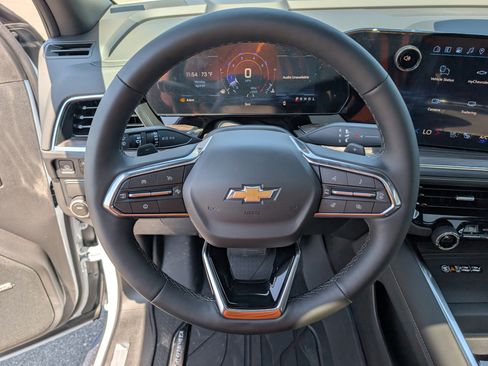 New 2026 Chevrolet Suburban Premier RWD image 22