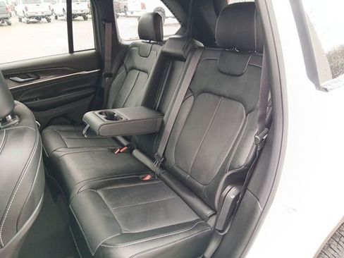 New 2026 Jeep Grand Cherokee Limited image 17