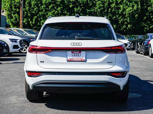 Used 2025 Audi Q6 e-tron Premium Plus w/ Premium Plus image 3