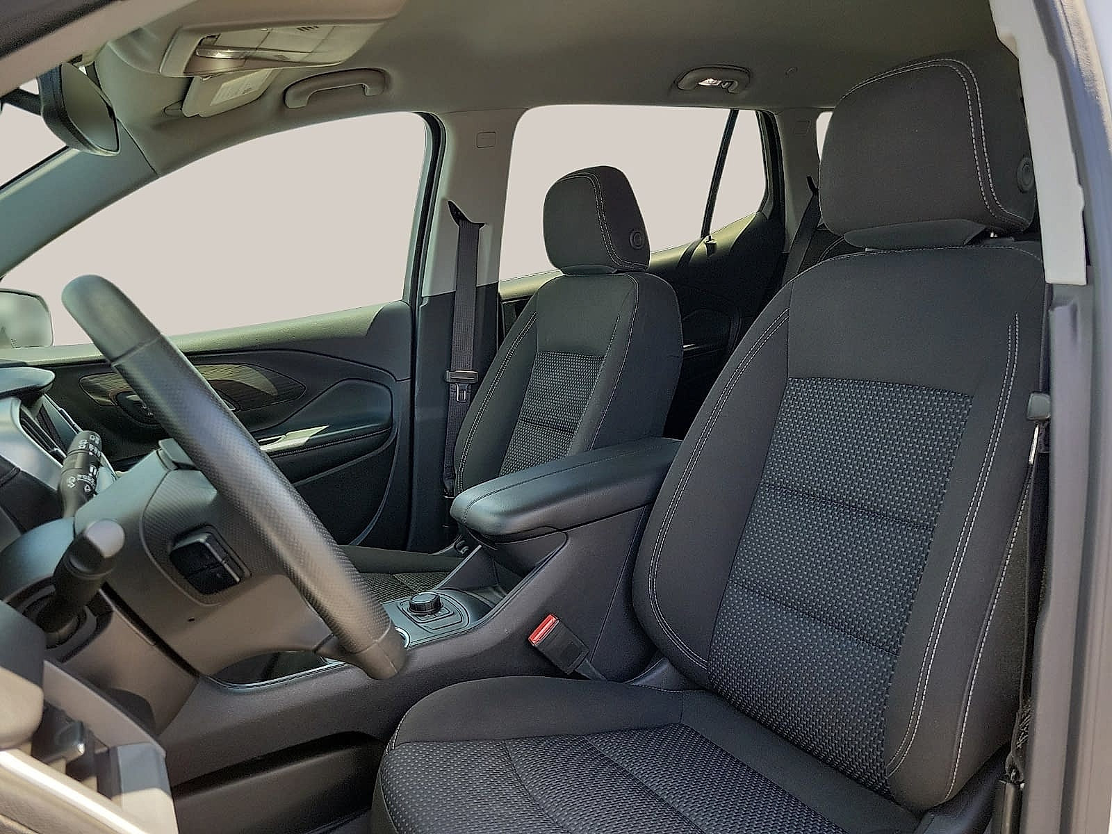 Used 2024 GMC Terrain SLE FWD image 12