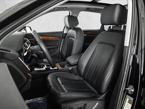 Used 2023 Audi Q5 2.0T Premium Plus w/ Premium Plus Package image 17