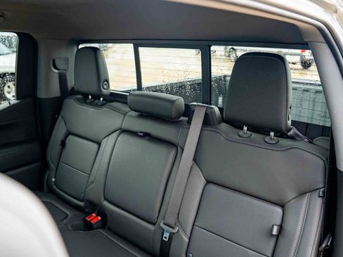 Used 2020 Chevrolet Silverado 1500 RST w/ Texas Edition AWD/4WD image 22
