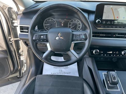 Used 2024 Mitsubishi Outlander SE AWD/4WD image 24