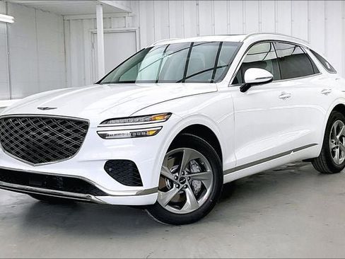 New 2026 Genesis GV70 2.5T Select image 2